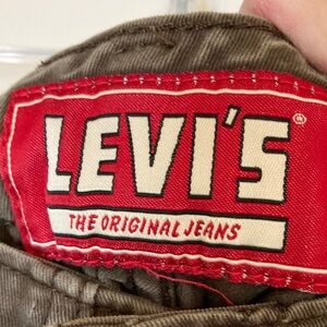 Levis Original Mens Brown Cargo Baggy Shorts Size 36 Heavy Cotton Red Tag